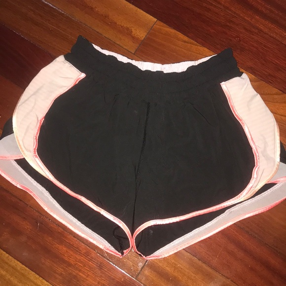 lululemon running shorts - Picture 1 of 3